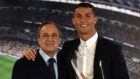 Cristiano Ronaldo y Florentino durante un acto del club