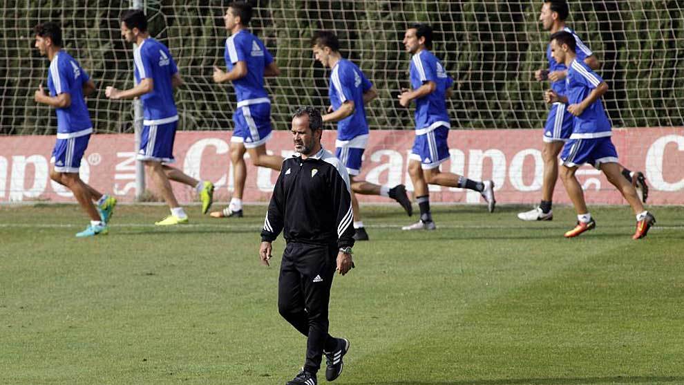 lvaro Garca durante un entrenamiento de esta temporada en El Rosal