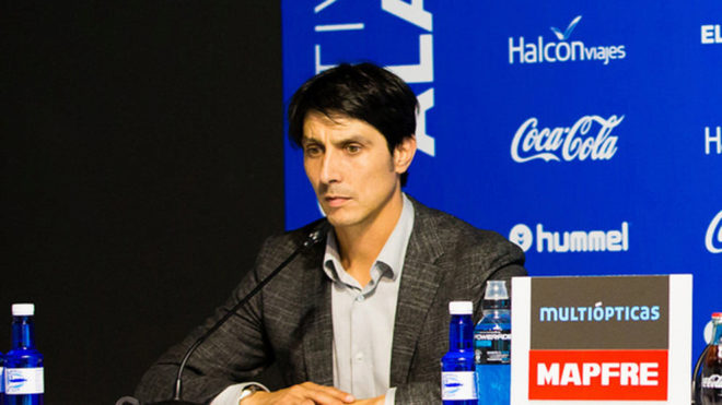 Sergio Fernndez, director deportivo del Alavs, en rueda de prensa