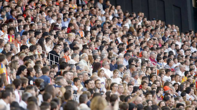Imagen del estadio de Mestalla duante el play off de ascenso del...