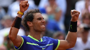 Rafa Nadal celebra un triunfo en Roland Garros.