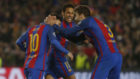 Messi, Neymar y Piqu festejan un gol la pasada temporada.