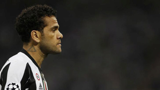 Alves reportedly set for imminent PSG move | MARCA in English