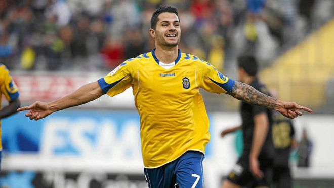 Vitolo celebra un gol con la camiseta de Las Palmas.