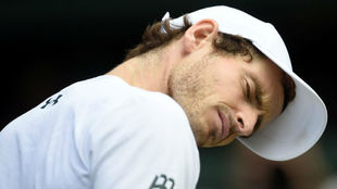 Andy Murray durante su partido ante Sam Querrey en Wimbledon.