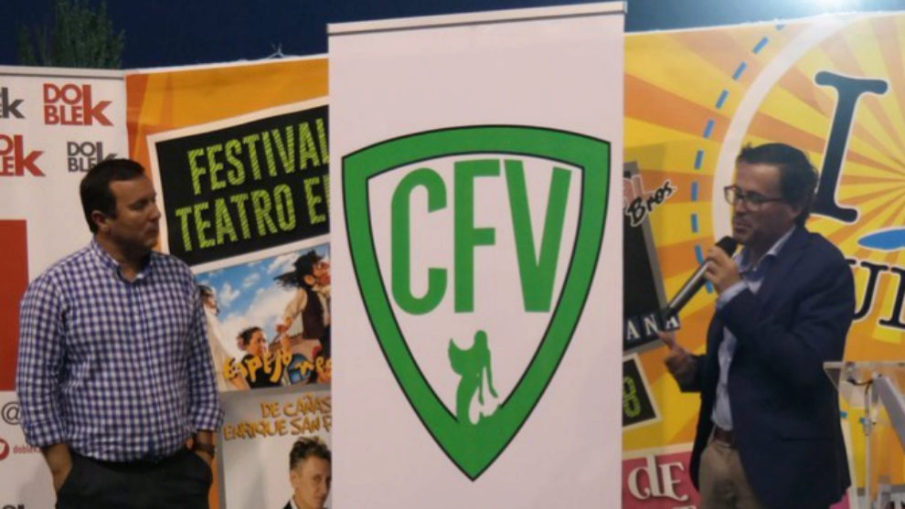 El nuevo escudo del CF Villanovense