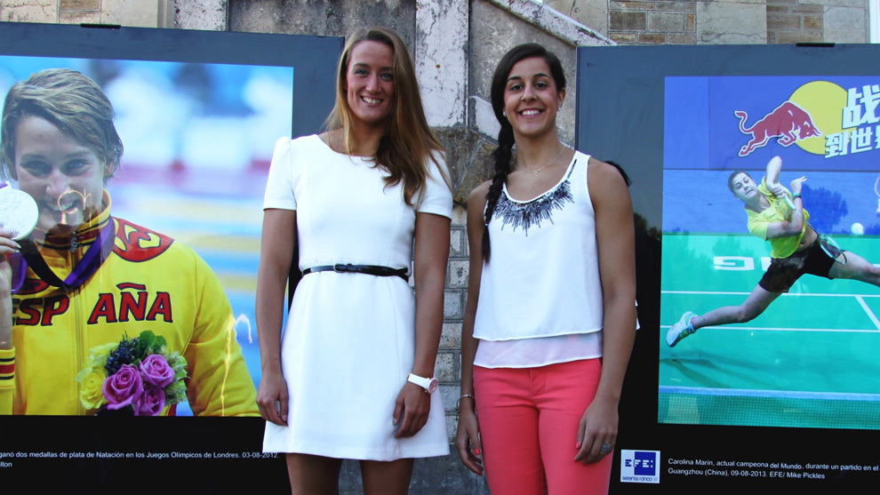 Mireia Belmonte (26) y Carolina Marin (24), dps de las espaolas que...