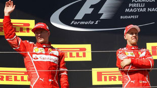Vettel y Raikkonen en el podio de Hungra