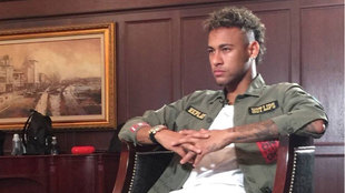 Neymar durante una de las entrevistas concedidas a medios chinos.