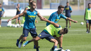 Roberto Soldado en un entrenamiento con el Villarreal.