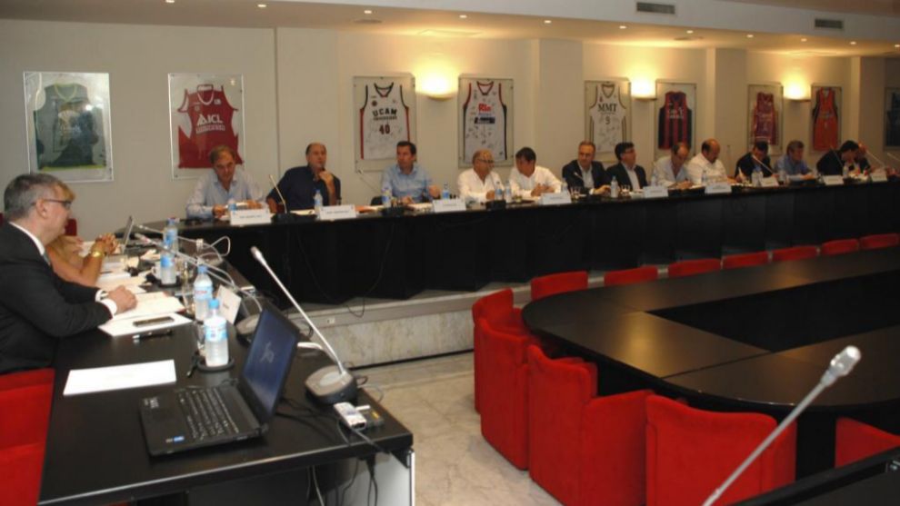 Imagen de una Asamblea General de la ACB.