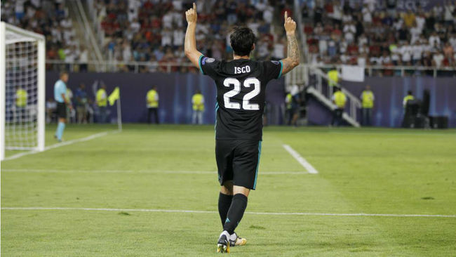 Isco celebra su gol en Skopje ante el United