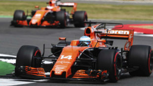 Alonso y Vandoorne, en Silverstone