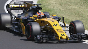 Robert Kubica, probando el Renault en los test