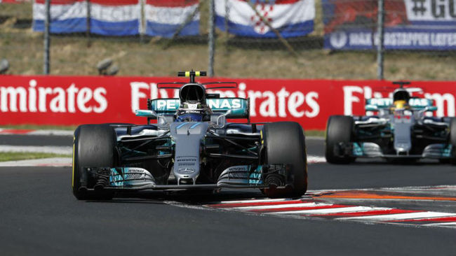 Bottas y Hamilton, en el pasado Gran Premio de Hungra.