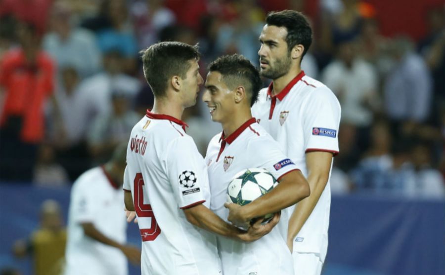 Ben Yedder celebra un gol con el Sevilla
