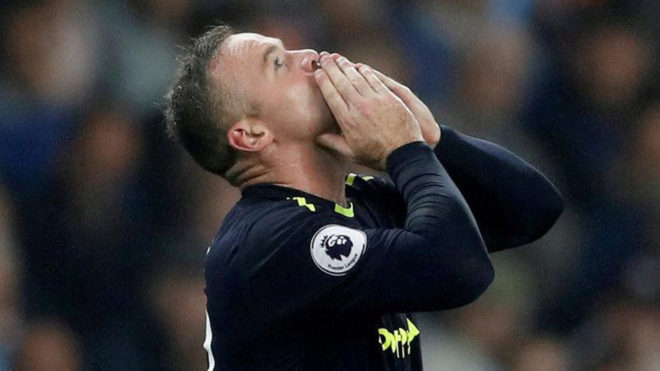Rooney celebra su gol al City.