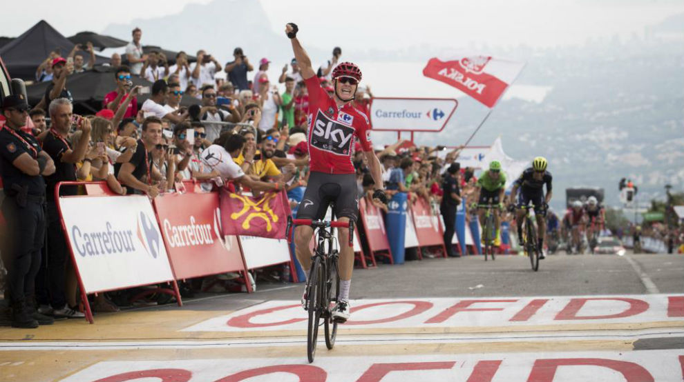 Chris Froome celebrando su triunfo de etapa.