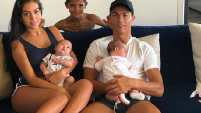 Cristiano Ronaldo, junto a sus tres hijos y Georgina Rodrguez