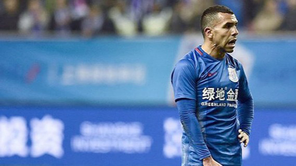 Carlos Tevez (33), en un partido del Shanghi Shenhua de la Superliga...