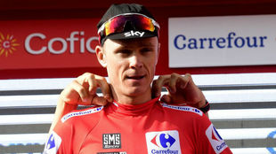 Chris Froome, en el podio del lder de la general de la Vuelta.