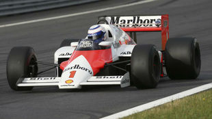 Alain Prost, en una exhibicin con el McLaren Porsche de los aos...