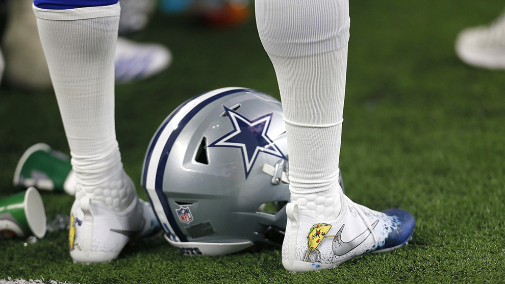 Taco Charlton le hace honor a su apodo: ¡al portar un taco en su calzado! |  MARCA Claro México