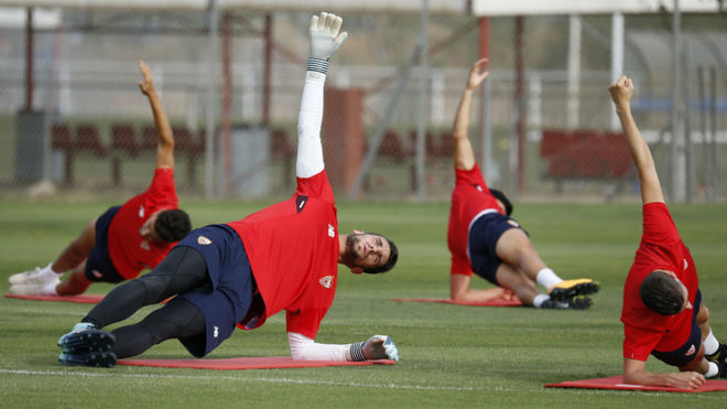 Sergio Rico, en un entrenamiento reciente del Sevilla.