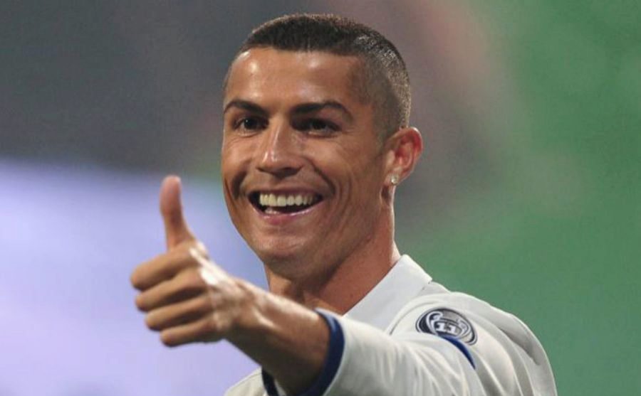 Cristiano Ronaldo agradece una asistencia