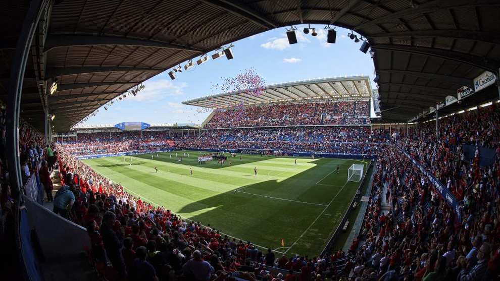 El estadio de El Sadar en el partido frente al Huesca