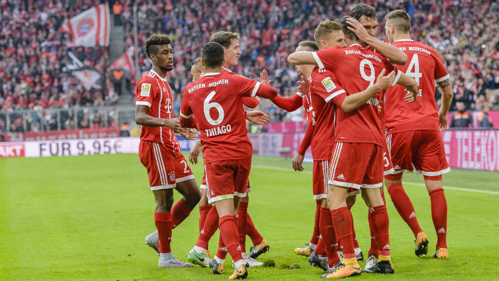 Los jugadores del Bayern celebrando un gol