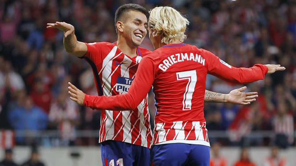 Correa celebra con Griezmann el gol del francs en el Wanda.