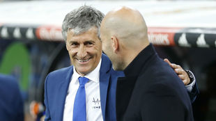 Setin saluda a Zidane en el Bernabu la pasada temporada.