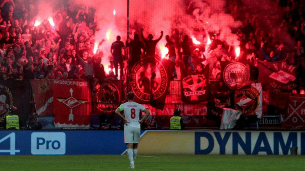 Aficionados del Spartak ante el Maribor