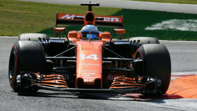 Alonso pilota su McLaren en el pasado GP de Italia.