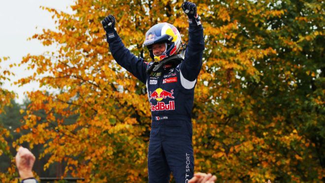Loeb, en Letonia al ganar en Rallycross.