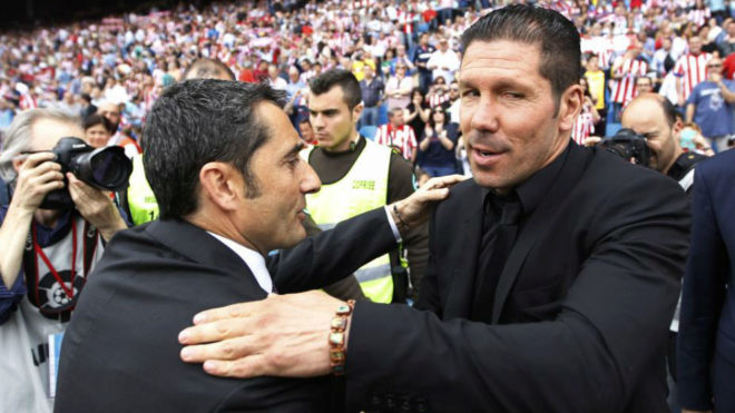 Valverde y Simeone se saludan antes de un Atlético-Athletic.