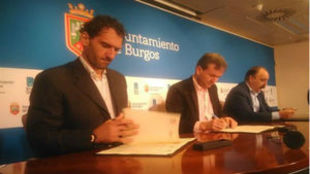 Jorge Garbajosa (presidente FEB), Javier Lacalle (alcalde de Burgos) y...