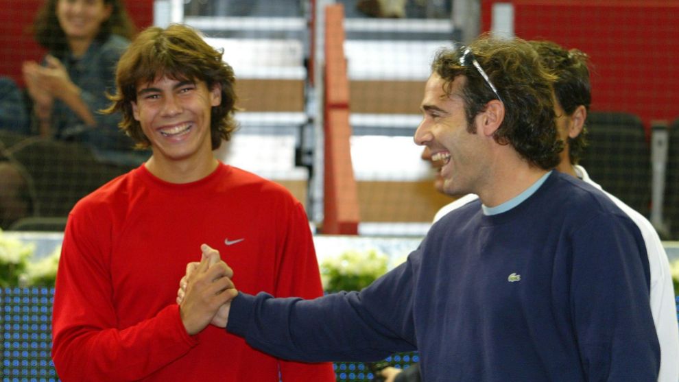 Rafa Nadal y lex Corretja se dan la mano en el ao 2003