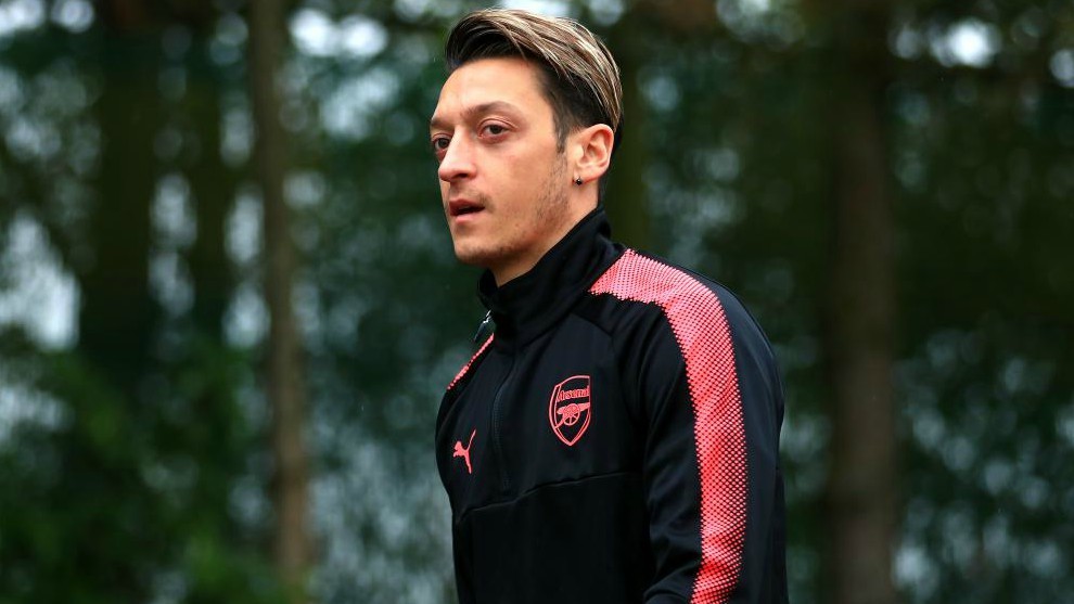 zil (29), en un entrenamiento del Arsenal