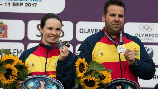 Bea Martnez y Antonio Bailn, con la plata del Mundial de tiro al...
