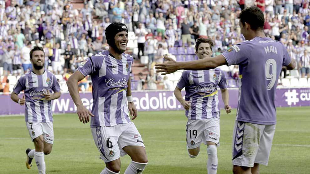 Luismi celebra su gol al Crdoba en Zorrilla antes hace un mes