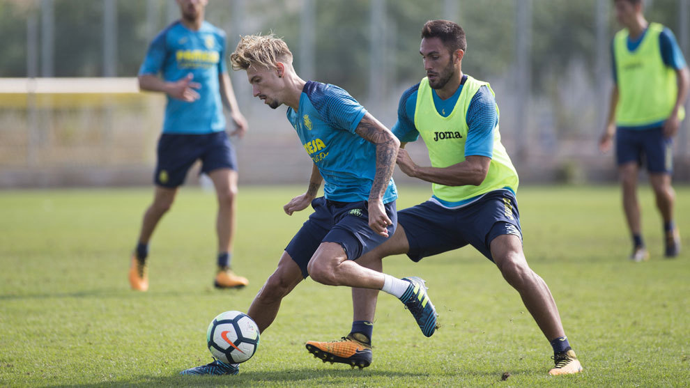 Castillejo y Vctor Ruiz en un entrenamiento del Villarreal.