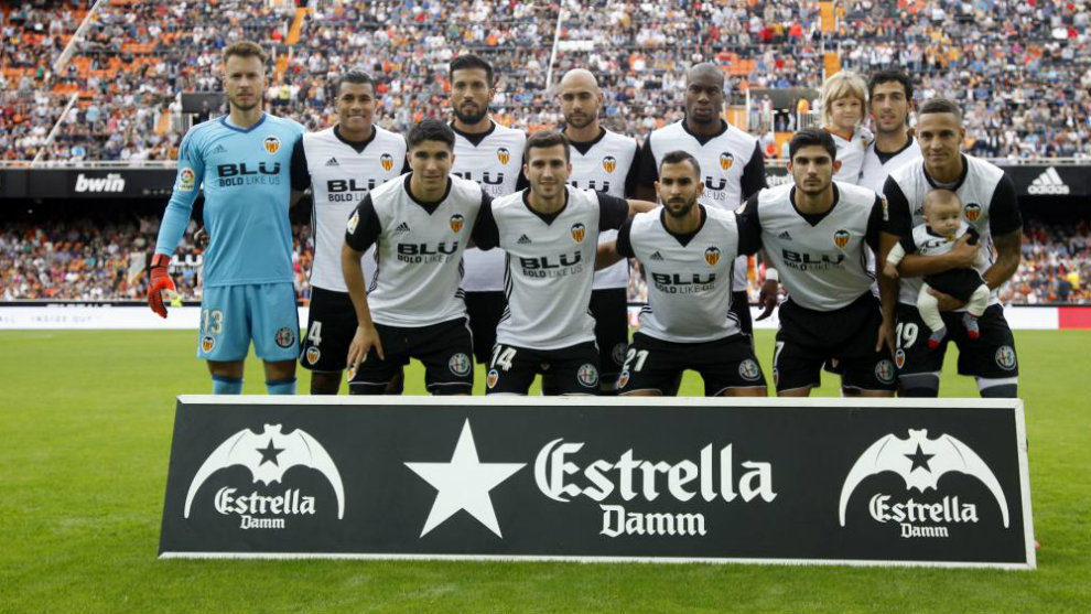 Formacin inicial del Valencia antes del partido