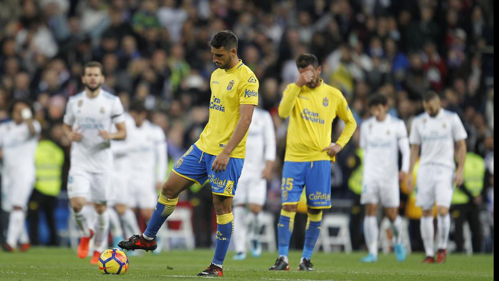 Los jugadores de Las Palmas en el partido contra el Real Madrid en el...