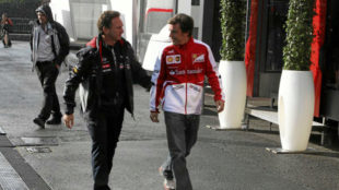 Horner y Alonso, durante el Gran Premio de Blgica de 2013.