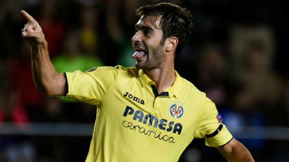 Trigueros celebra un gol en la Europa League.