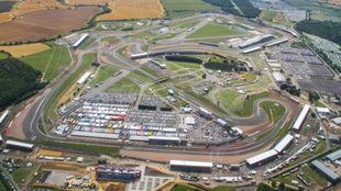 Vista area del circuito de Silverstone.