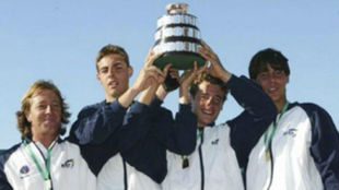Granollers, Tomeu Salv y Nadal, con la Copa Davis