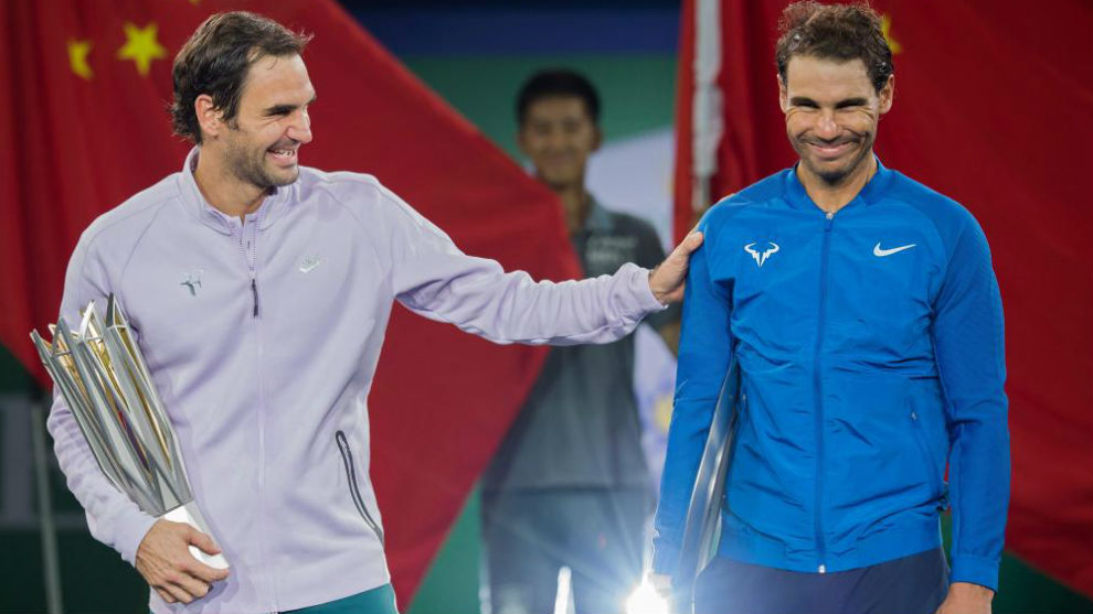 Federer y Nadal bromean en una entrega de premios
